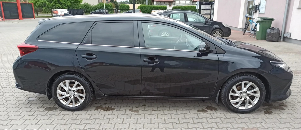 Toyota Auris cena 49000 przebieg: 192475, rok produkcji 2015 z Oleśnica małe 106